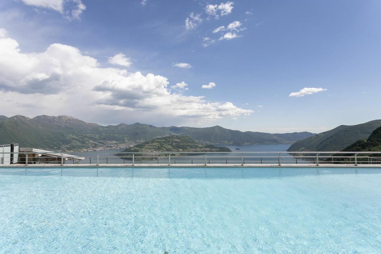 Raffaello Residenza Borgo Degli Artisti 2 Parzanica Buitenkant foto